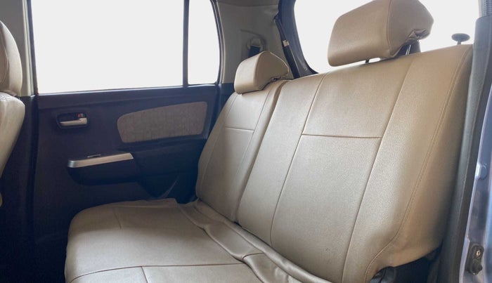 2015 Maruti Wagon R 1.0 VXI, Petrol, Manual, 31,093 km, Right Side Rear Door Cabin