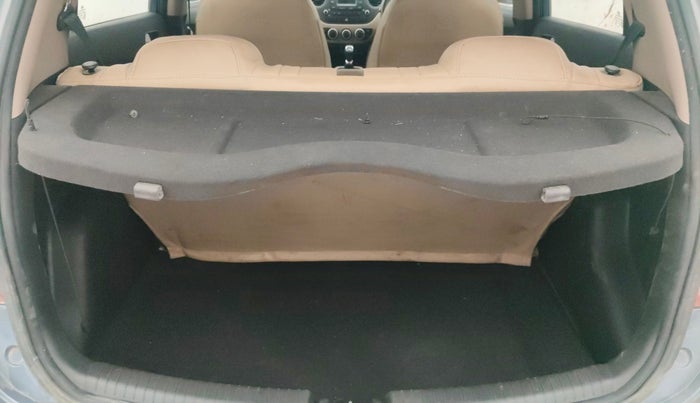 2016 Hyundai Grand i10 SPORTZ 1.2 KAPPA VTVT, Petrol, Manual, 44,541 km, Boot Inside