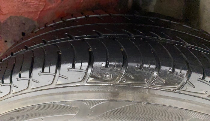 2016 Maruti Celerio ZXI AMT, Petrol, Automatic, 55,904 km, Left Rear Tyre Tread