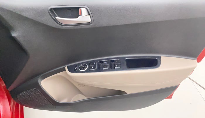 2015 Hyundai Xcent SX 1.2 (O), Petrol, Manual, 71,955 km, Driver Side Door Panels Control