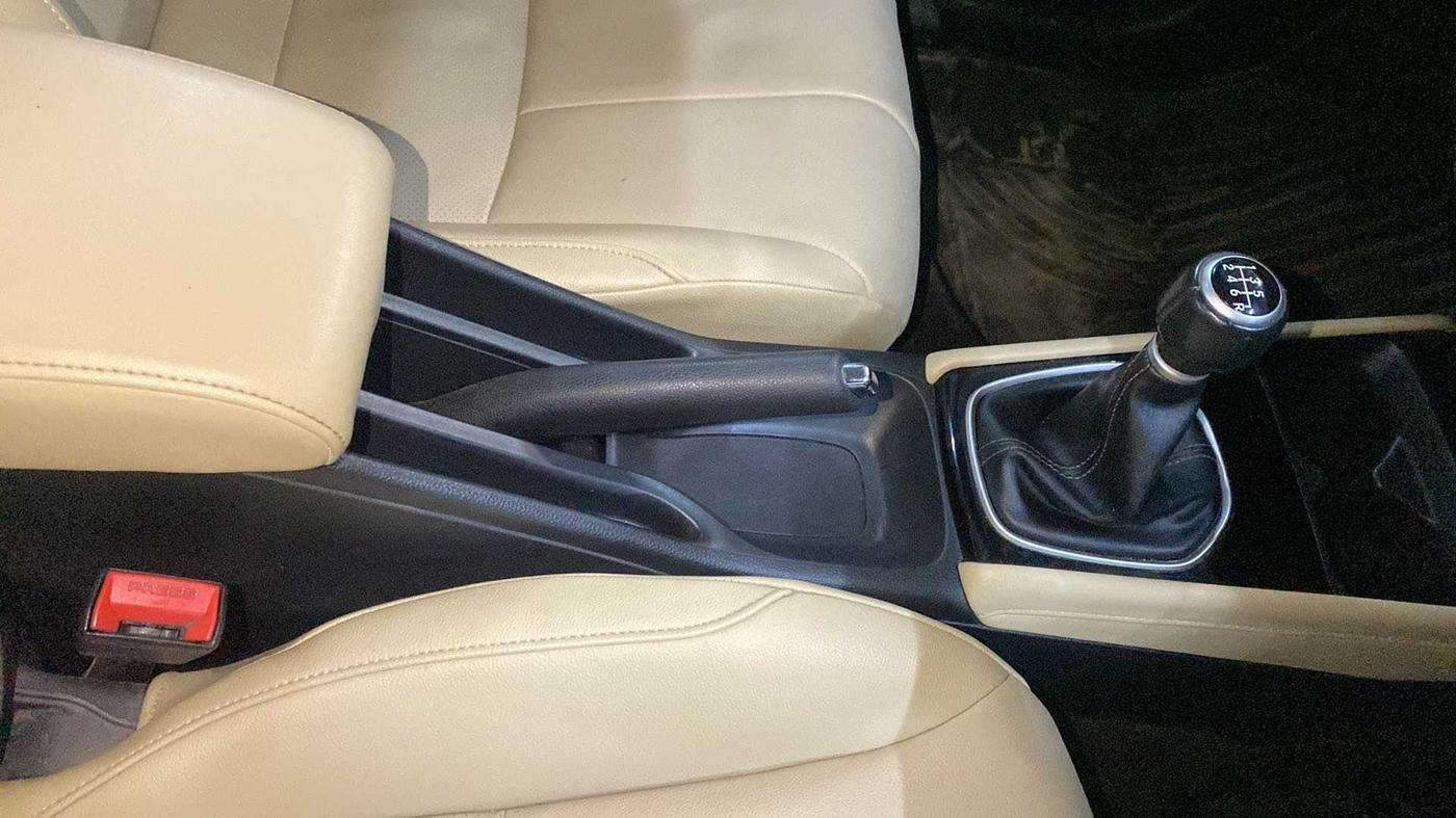 2020 Honda City 1.5L I-VTEC ZX, Petrol, Manual, 52,662 km, Gear Lever
