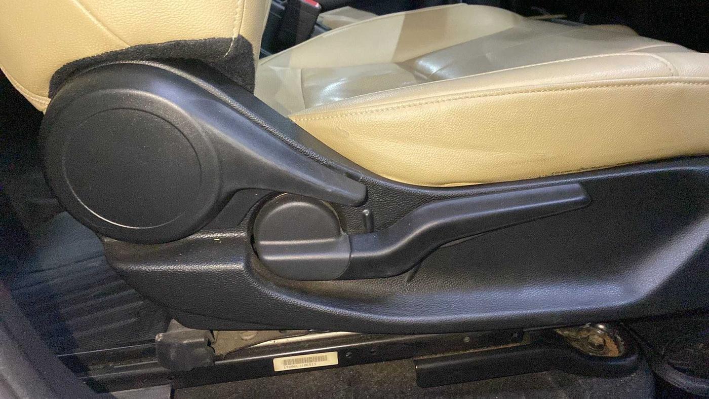 2020 Honda City 1.5L I-VTEC ZX, Petrol, Manual, 52,662 km, Driver Side Adjustment Panel