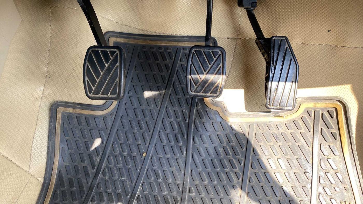 2019 Maruti Dzire VXI, Petrol, Manual, 19,983 km, Pedals