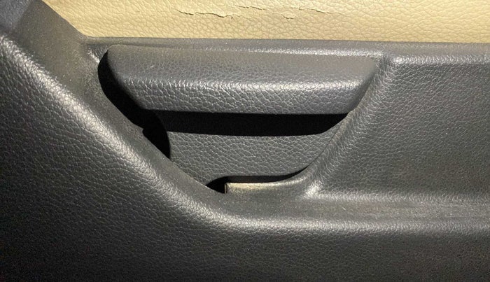 2018 Hyundai Eon ERA +, Petrol, Manual, 25,857 km, Driver Side Adjustment Panel