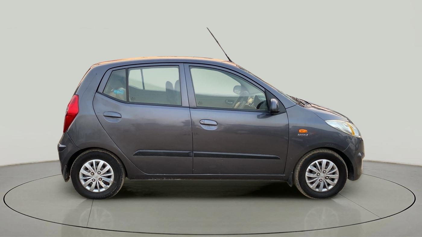 2016 Hyundai i10 SPORTZ 1.1, CNG, Manual, 61,297 km, Right Side View