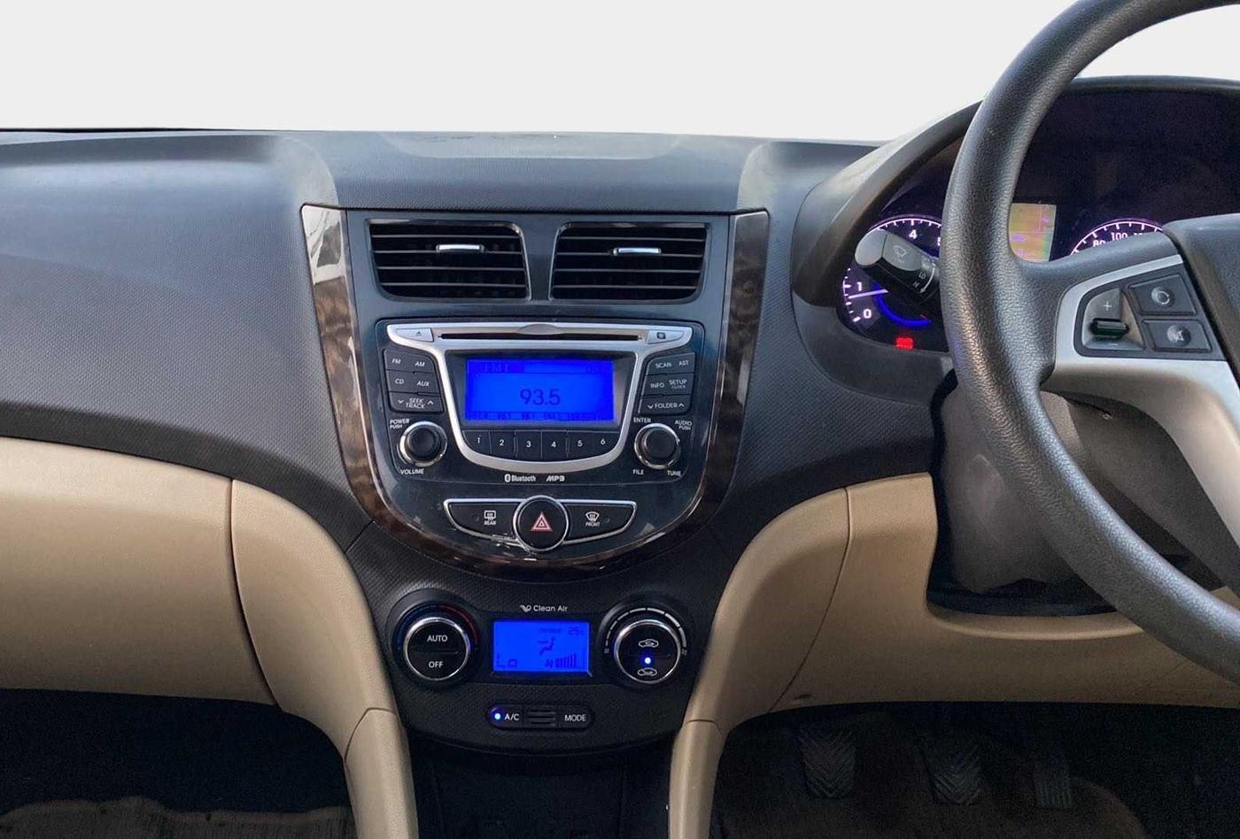 2012 Hyundai Verna FLUIDIC 1.6 VTVT SX, Petrol, Manual, 82,471 km, Air Conditioner