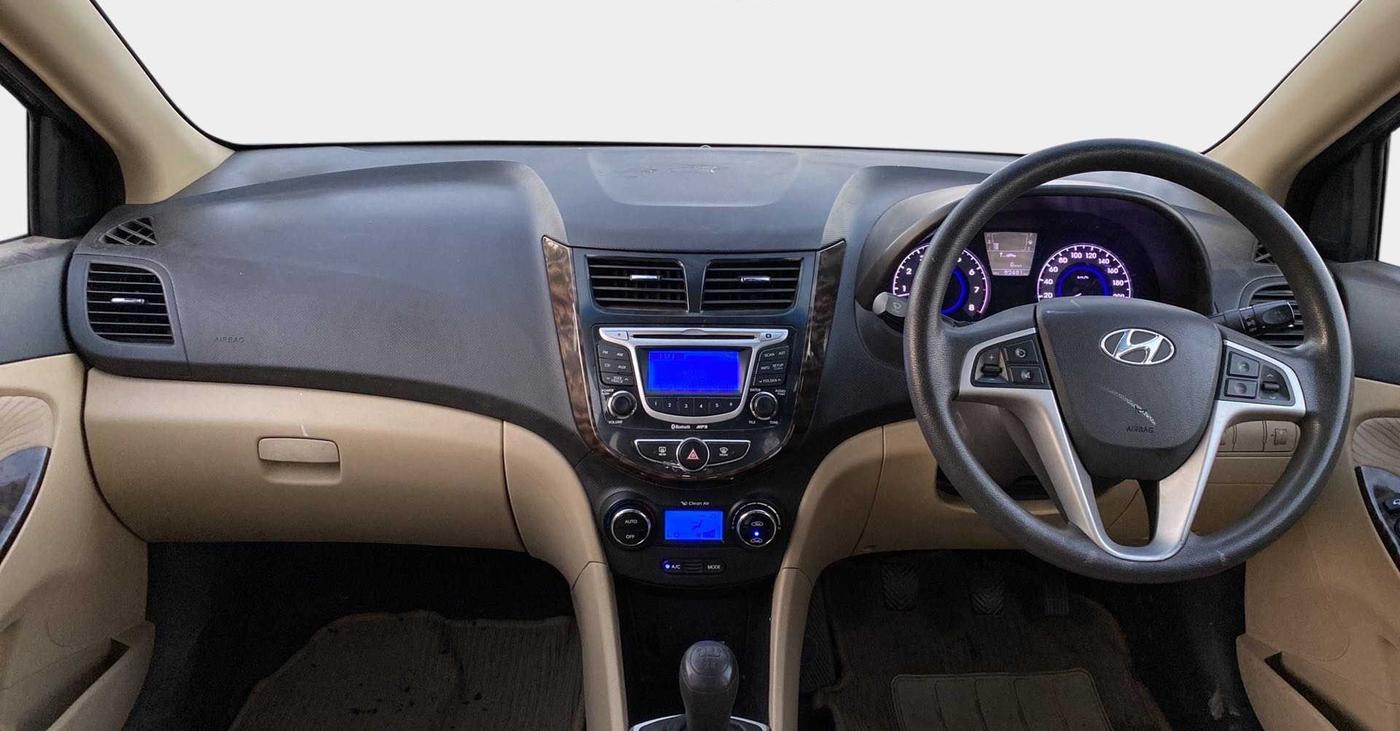 2012 Hyundai Verna FLUIDIC 1.6 VTVT SX, Petrol, Manual, 82,471 km, Dashboard
