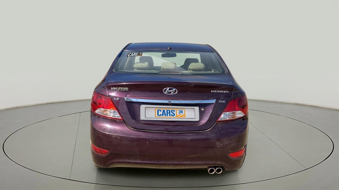 2012 Hyundai Verna FLUIDIC 1.6 VTVT SX, Petrol, Manual, 82,471 km, Back/Rear