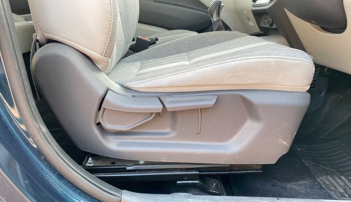 2021 Hyundai GRAND I10 NIOS SPORTZ AMT 1.2 KAPPA VTVT, Petrol, Automatic, 15,196 km, Driver Side Adjustment Panel