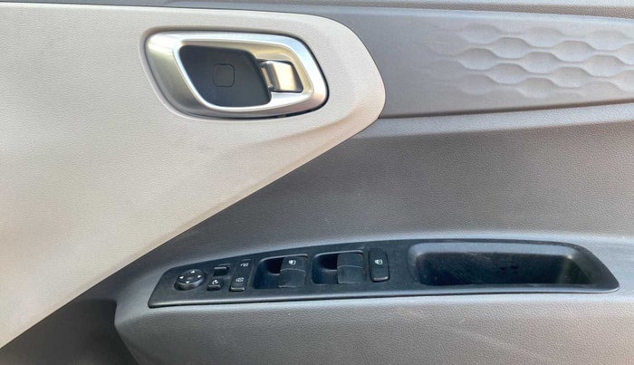 2021 Hyundai GRAND I10 NIOS SPORTZ AMT 1.2 KAPPA VTVT, Petrol, Automatic, 15,196 km, Driver Side Door Panels Control