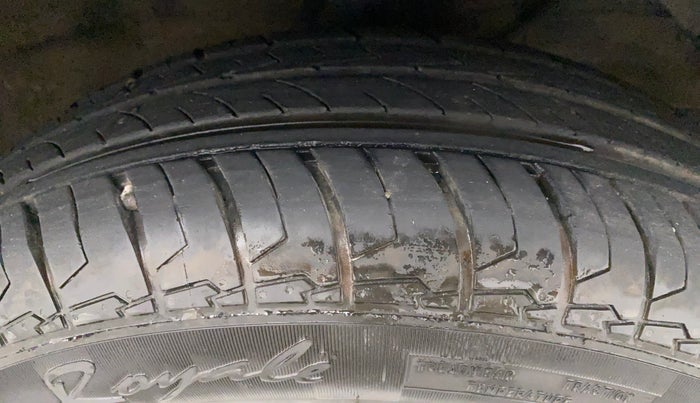 2023 Maruti Swift VXI AMT, Petrol, Automatic, 12,205 km, Right Front Tyre Tread