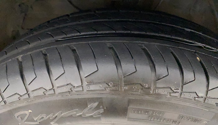 2023 Maruti Swift VXI AMT, Petrol, Automatic, 12,205 km, Left Front Tyre Tread