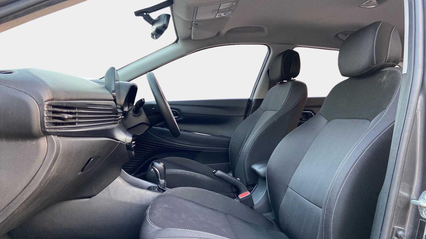 2021 Hyundai NEW I20 ASTA 1.2 AT, Petrol, Automatic, 54,282 km, Right Side Front Door Cabin