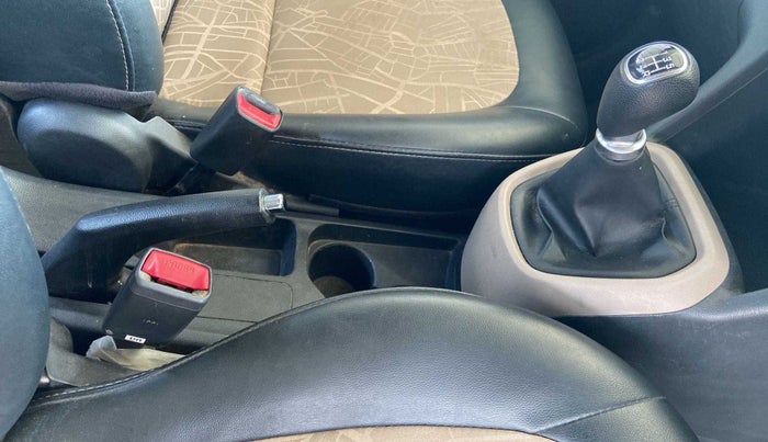 2019 Hyundai Grand i10 SPORTZ 1.2 KAPPA VTVT, Petrol, Manual, 47,830 km, Gear Lever