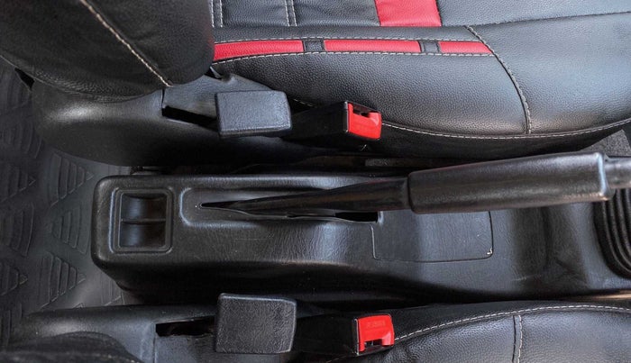 2017 Maruti Eeco 5 STR WITH A/C+HTR, CNG, Manual, 42,519 km, Driver Side Adjustment Panel