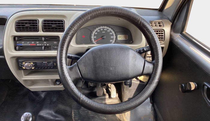 2017 Maruti Eeco 5 STR WITH A/C+HTR, CNG, Manual, 42,519 km, Steering Wheel Close Up