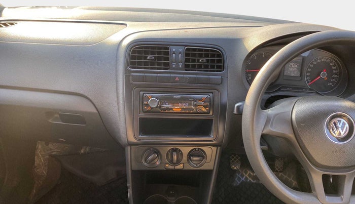 2019 Volkswagen Ameo TRENDLINE 1.0L, Petrol, Manual, 59,396 km, Air Conditioner