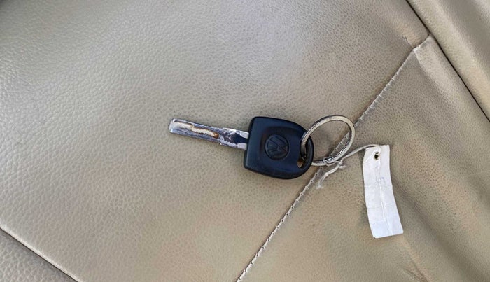 2019 Volkswagen Ameo TRENDLINE 1.0L, Petrol, Manual, 59,396 km, Key Close Up