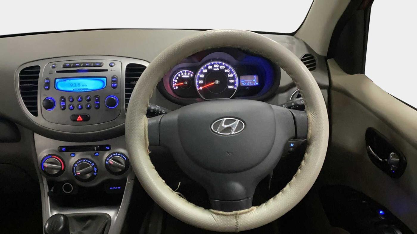 2012 Hyundai i10 SPORTZ 1.2, Petrol, Manual, 42,154 km, Steering Wheel Close Up