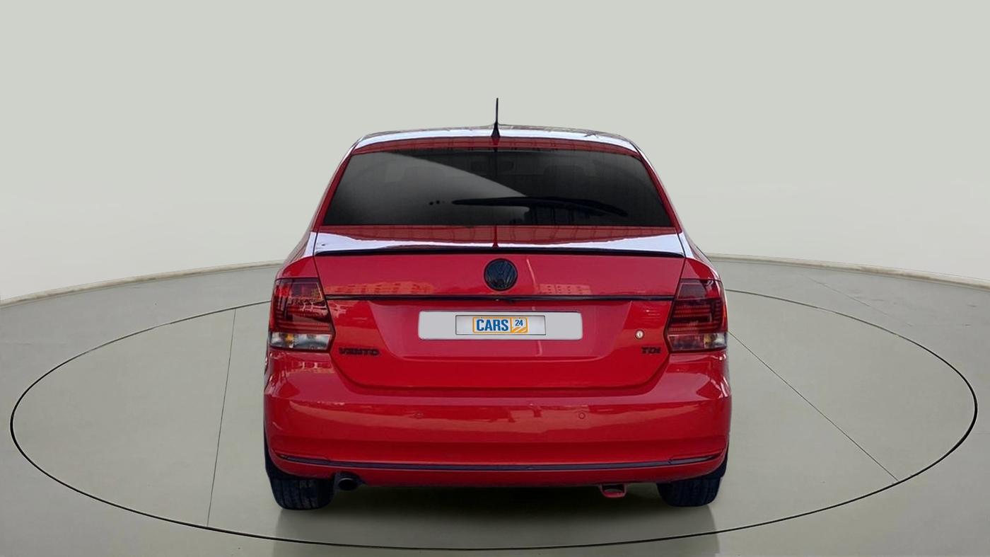 2018 Volkswagen Vento HIGHLINE PLUS 1.5 AT 16 ALLOY, Diesel, Automatic, 87,079 km, Back/Rear