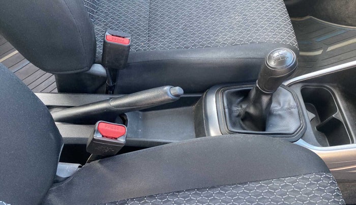 2022 Maruti IGNIS SIGMA 1.2, Petrol, Manual, 31,040 km, Gear Lever
