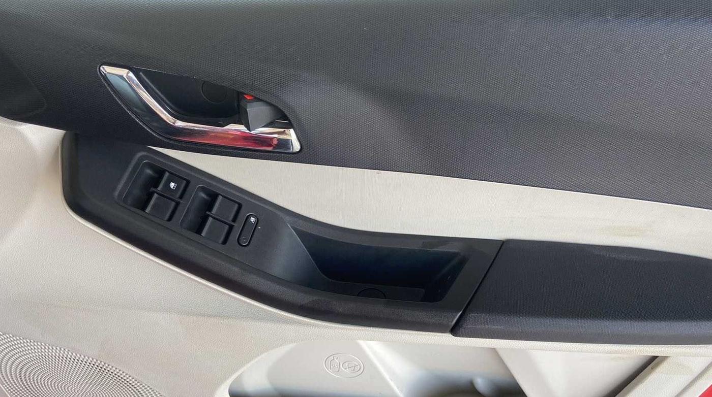 2022 Tata Tiago XZ PLUS PETROL, Petrol, Manual, 5,419 km, Driver Side Door Panels Control