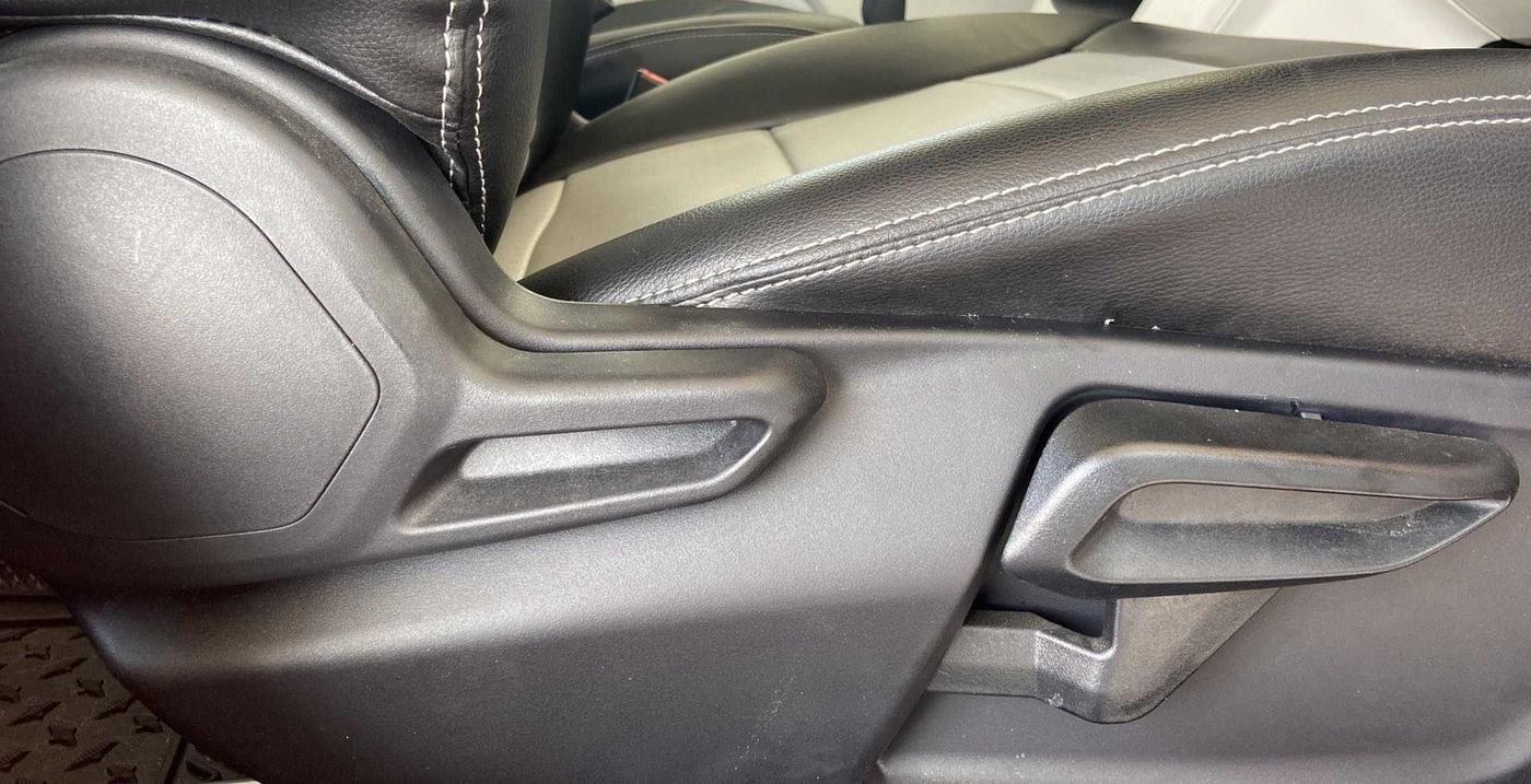 2022 Tata Tiago XZ PLUS PETROL, Petrol, Manual, 5,419 km, Driver Side Adjustment Panel