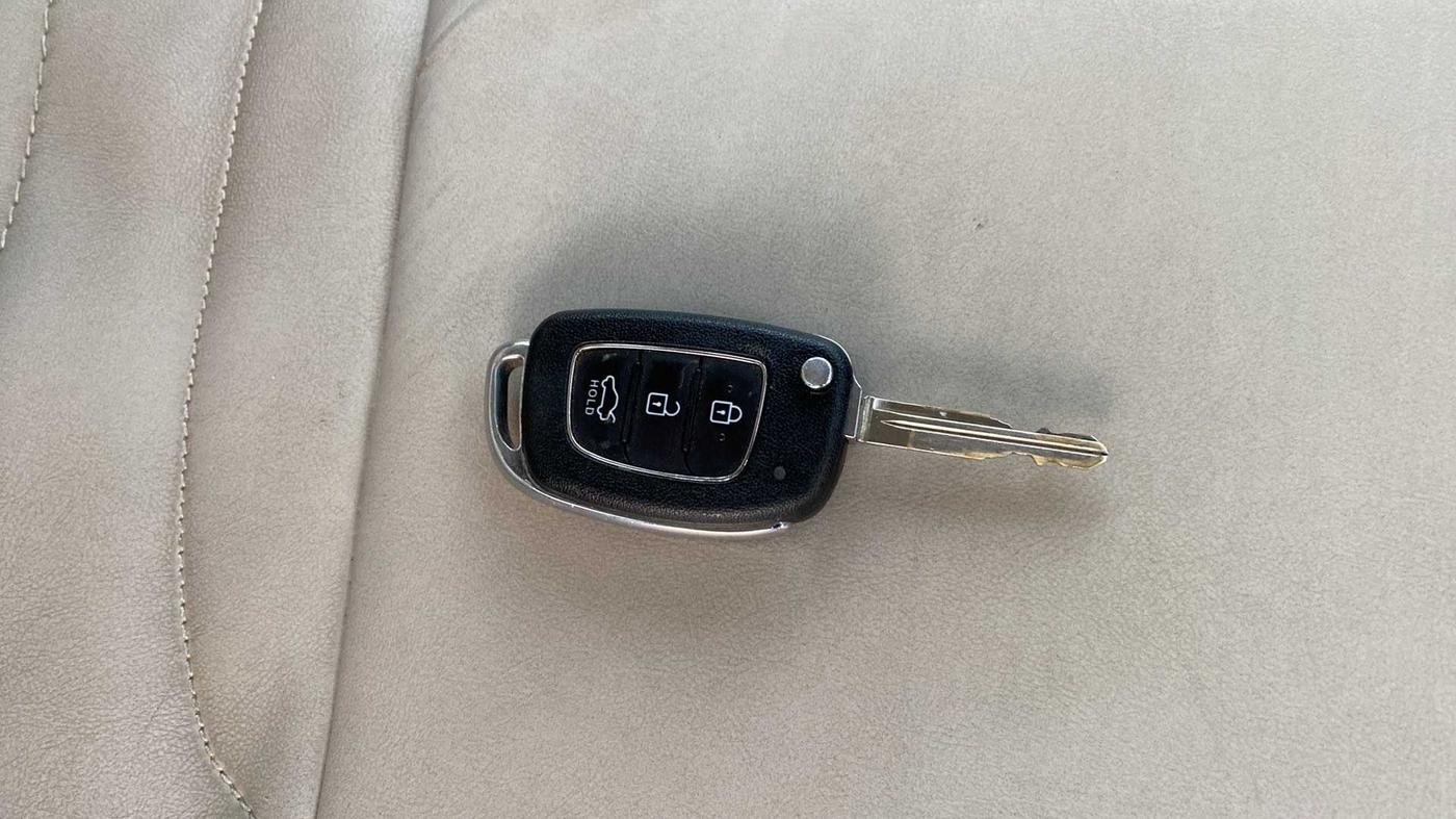 2020 Hyundai GRAND I10 NIOS SPORTZ AMT 1.2 KAPPA VTVT, Petrol, Automatic, 42,358 km, Key Close Up