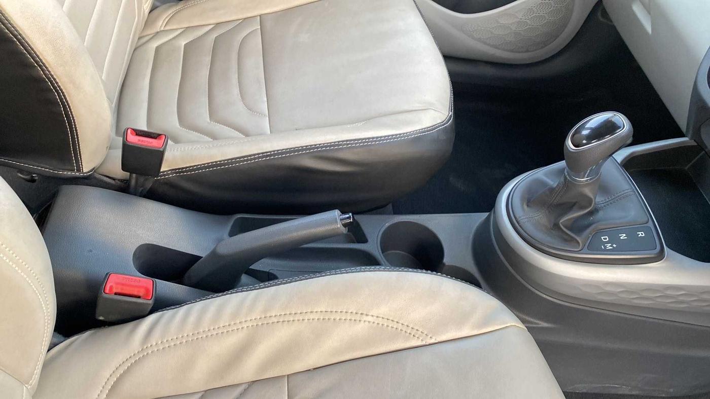 2020 Hyundai GRAND I10 NIOS SPORTZ AMT 1.2 KAPPA VTVT, Petrol, Automatic, 42,358 km, Gear Lever