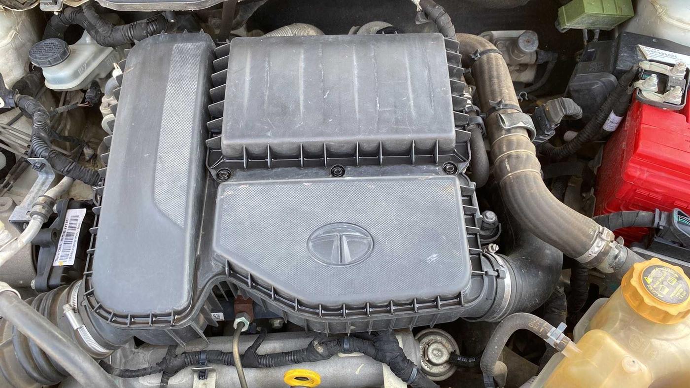 2019 Tata NEXON XM DIESEL, Diesel, Manual, 98,997 km, Open Bonet