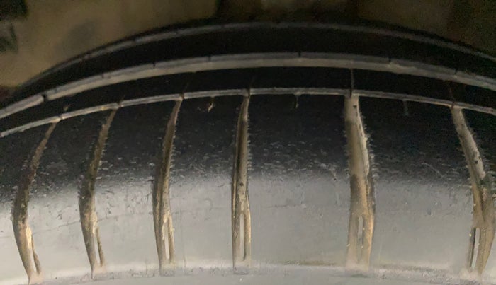 2012 Hyundai i10 SPORTZ 1.2, Petrol, Manual, 81,073 km, Left Front Tyre Tread