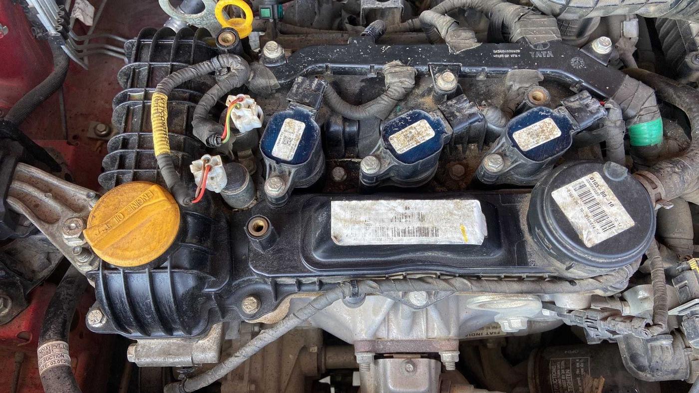 2022 Tata ALTROZ XZ PLUS PETROL, Petrol, Manual, 11,586 km, Open Bonet