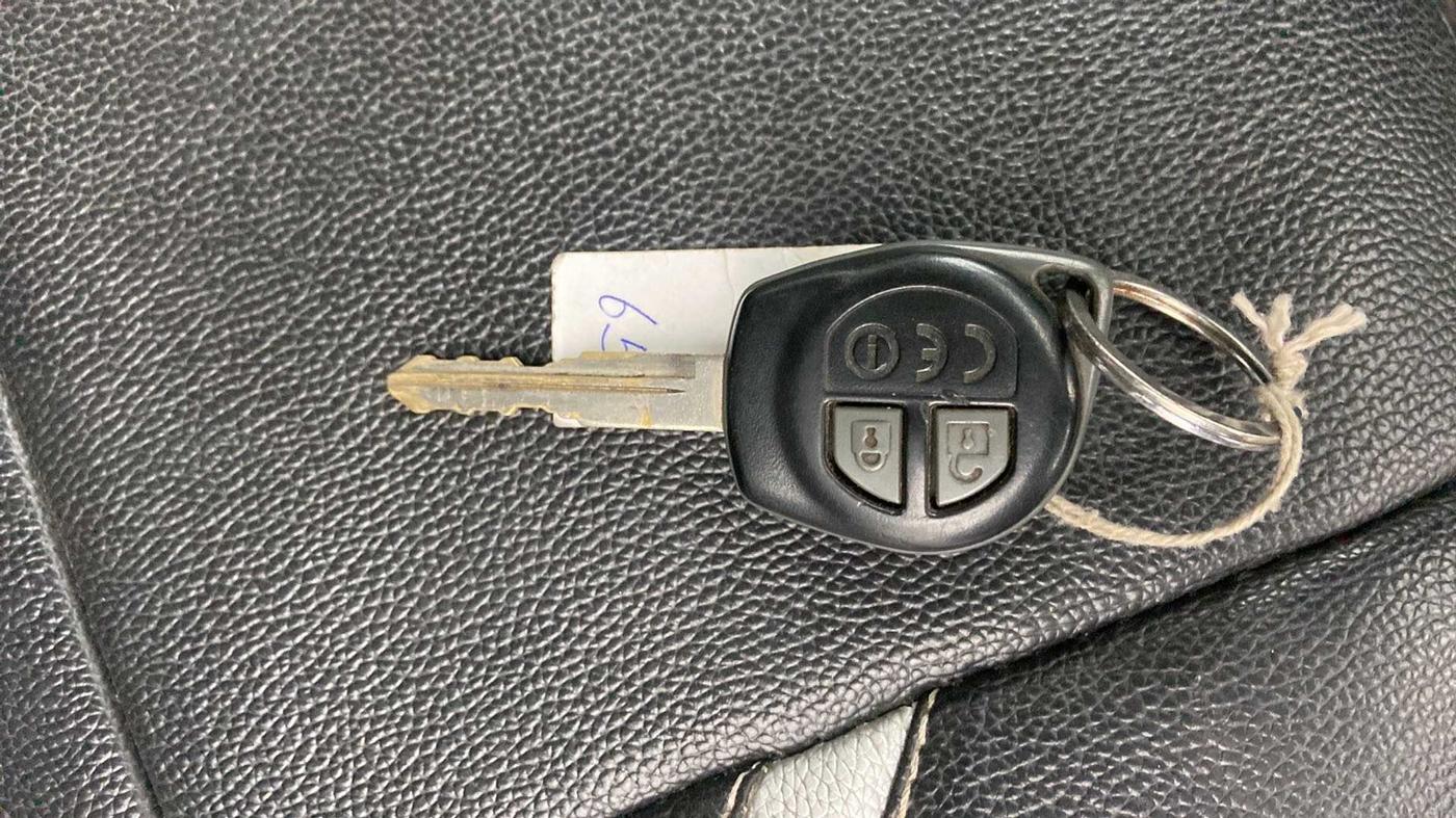 2017 Maruti IGNIS DELTA 1.2, Petrol, Manual, 57,240 km, Key Close Up