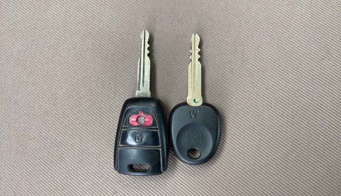 2018 Hyundai Xcent S 1.2, Petrol, Manual, 85,604 km, Key Close Up
