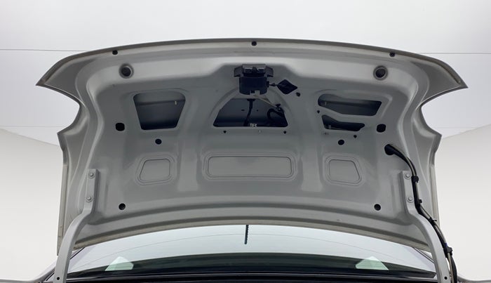 2014 Hyundai Xcent SX 1.2 (O), Petrol, Manual, 46,449 km, Boot Door Open