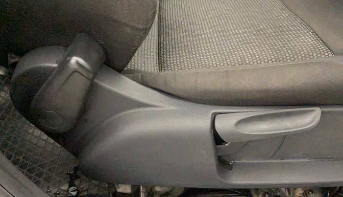 2020 Volkswagen Polo TRENDLINE 1.0L, Petrol, Manual, 35,804 km, Driver Side Adjustment Panel