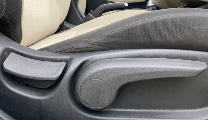2018 Hyundai Verna 1.4 EX PETROL, Petrol, Manual, 88,345 km, Driver Side Adjustment Panel