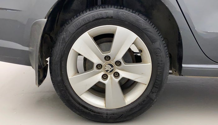 2018 Skoda Rapid AMBITION 1.5 TDI AT, Diesel, Automatic, 97,682 km, Right Rear Wheel