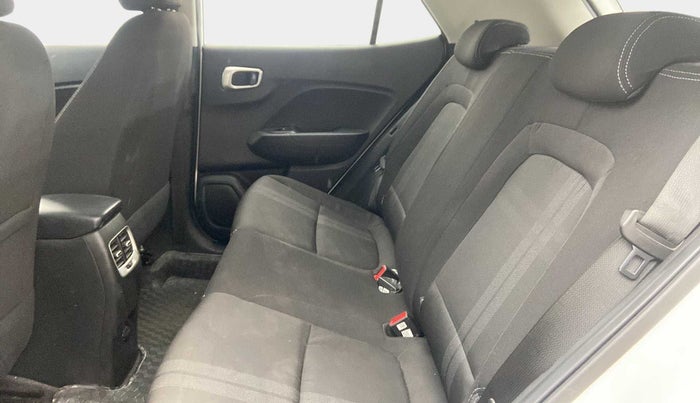 2019 Hyundai VENUE SX PLUS 1.0 TURBO DCT, Petrol, Automatic, 38,383 km, Right Side Rear Door Cabin