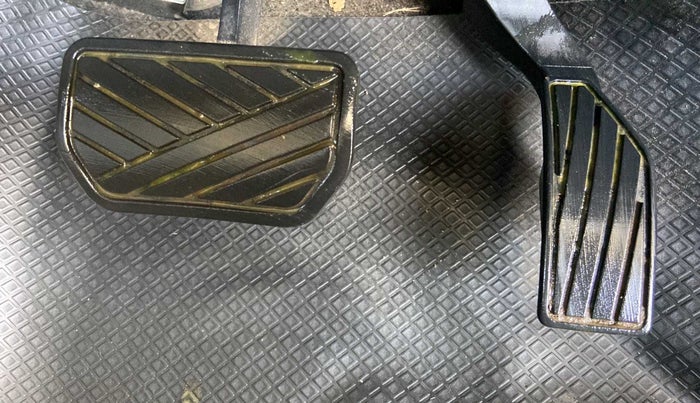 2021 Maruti S Cross ZETA AT 1.5, Petrol, Automatic, 40,951 km, Pedals