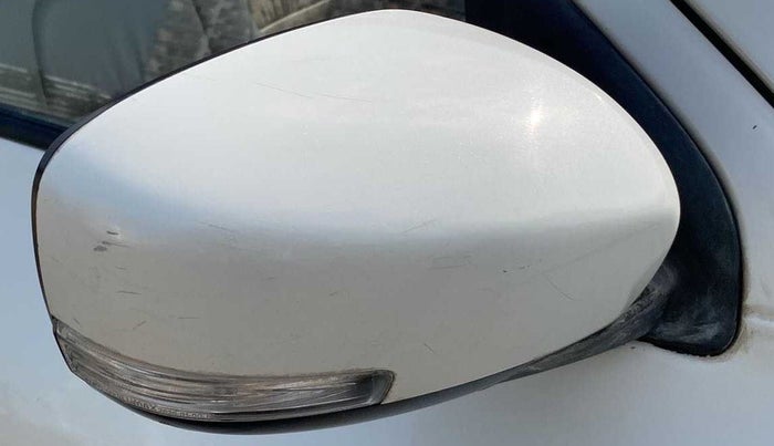 2018 Maruti Dzire VDI, Diesel, Manual, 89,058 km, Right rear-view mirror - Indicator light not working