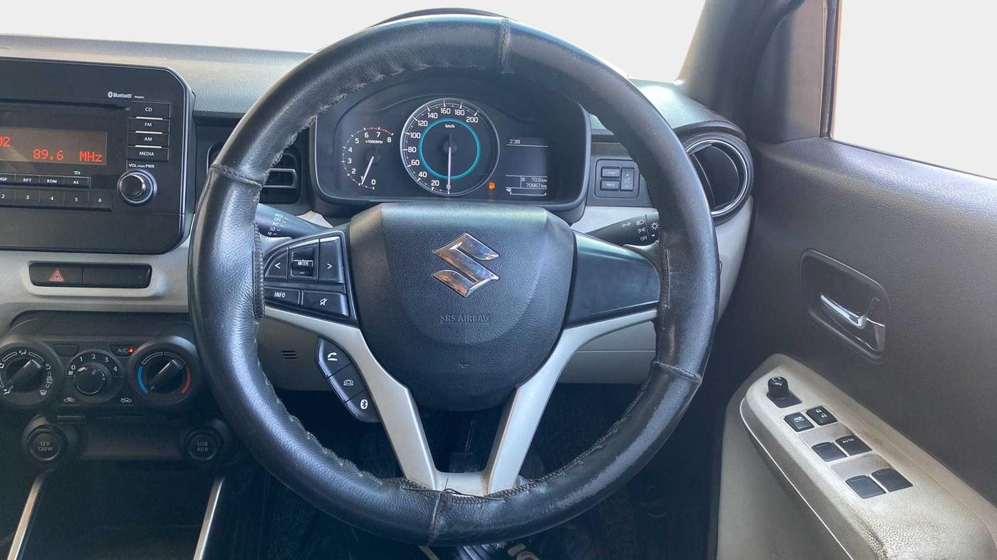 2017 Maruti IGNIS DELTA 1.2, Petrol, Manual, 70,869 km, Steering Wheel Close Up