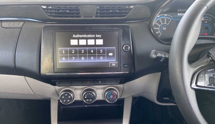 2022 Renault TRIBER RXT AMT, Petrol, Automatic, 30,150 km, Air Conditioner