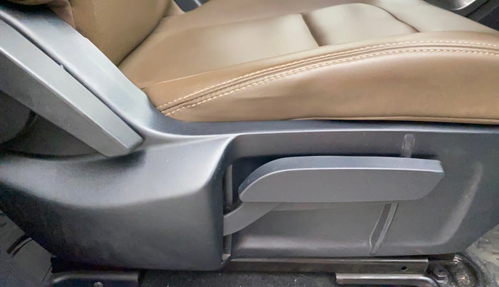 2019 Tata Harrier XZ 2.0L, Diesel, Manual, 91,379 km, Driver Side Adjustment Panel