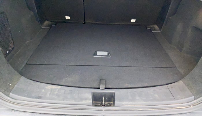 2019 Tata Harrier XZ 2.0L, Diesel, Manual, 91,379 km, Boot Inside