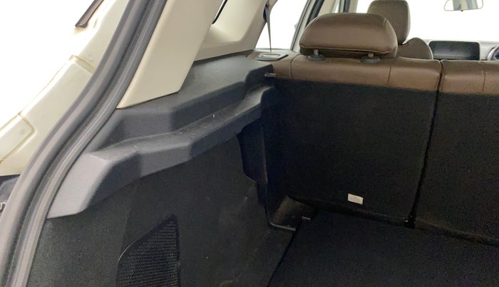 2019 Tata Harrier XZ 2.0L, Diesel, Manual, 91,379 km, Dicky (Boot door) - Parcel tray missing