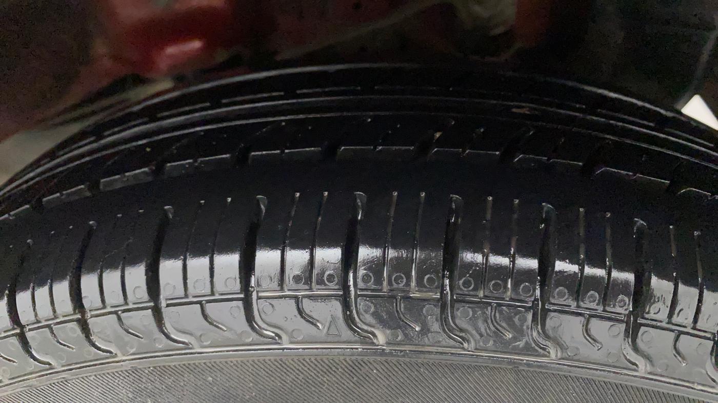 2014 Hyundai Eon D-LITE+, Petrol, Manual, 53,616 km, Left Rear Tyre Tread