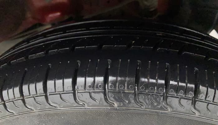 2014 Hyundai Eon D-LITE+, Petrol, Manual, 53,616 km, Left Rear Tyre Tread
