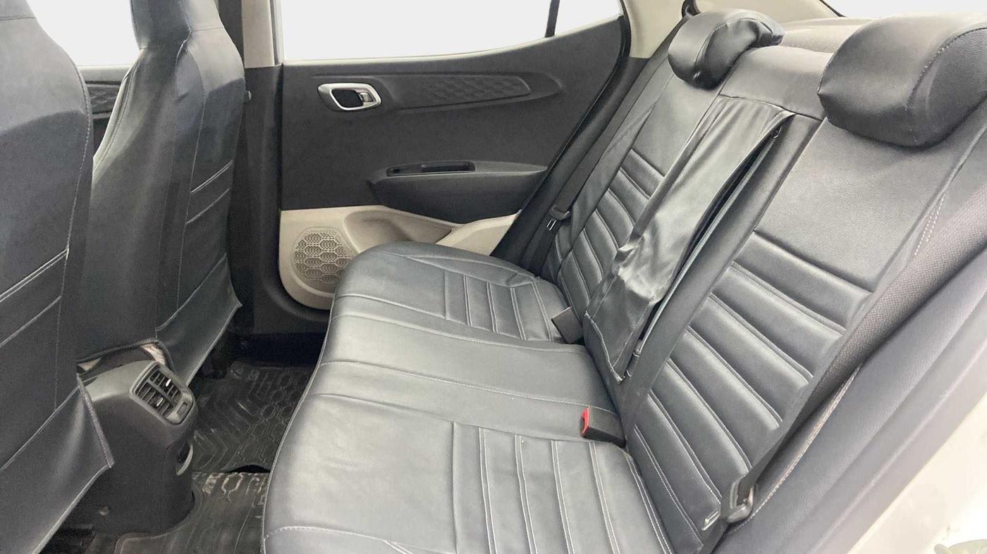 2023 Hyundai AURA SX 1.2 CNG, CNG, Manual, 11,056 km, Right Side Rear Door Cabin