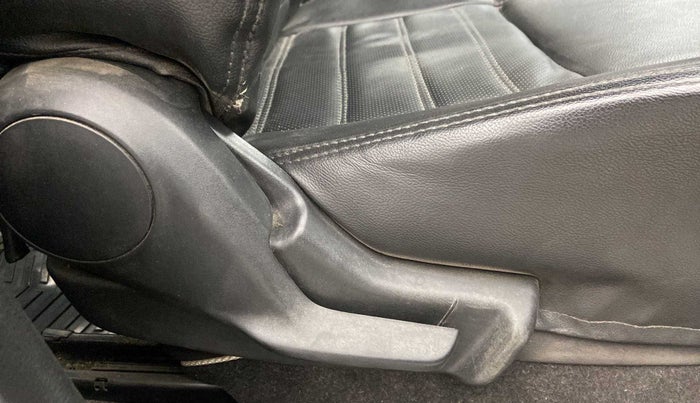 2019 Maruti IGNIS ZETA 1.2, Petrol, Manual, 26,868 km, Driver Side Adjustment Panel